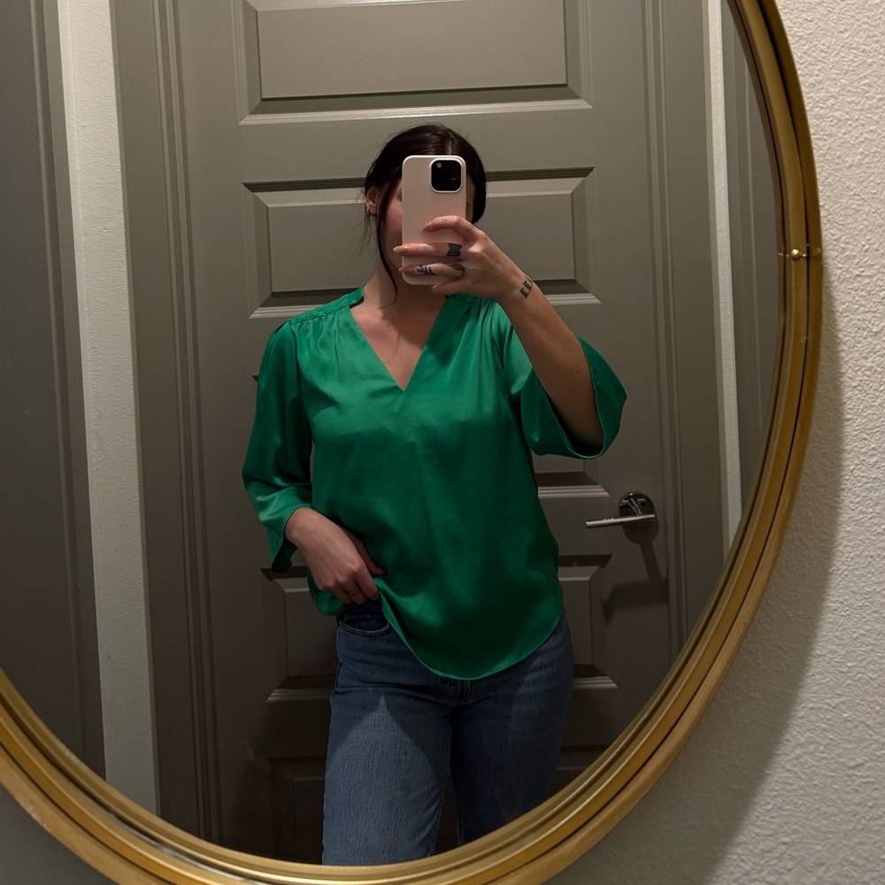Gibson Latimer Emerald V-Neck Blouse